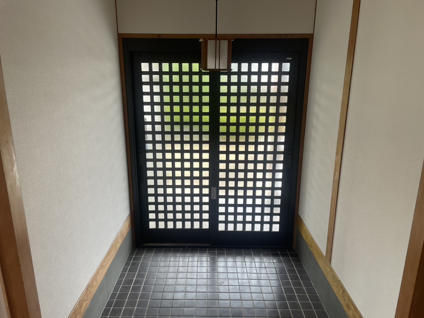 玄関内